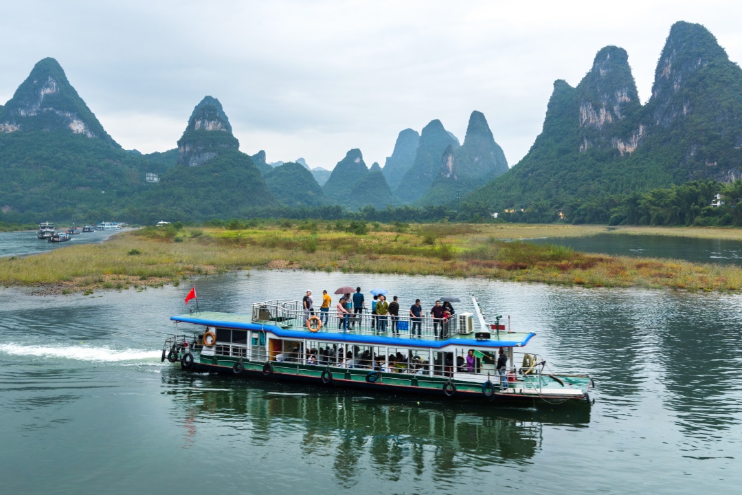 Escapada de 3 Días desde Guangzhou: La Magia de Guilin Le Espera