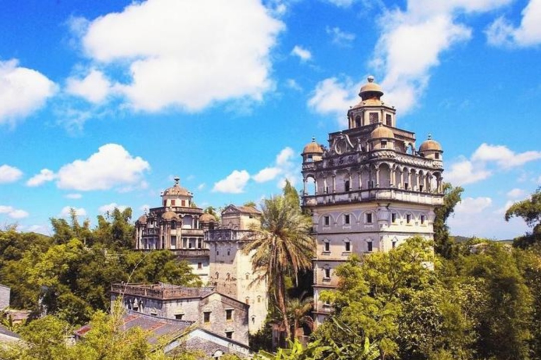 Viaje de un Día de Kaiping