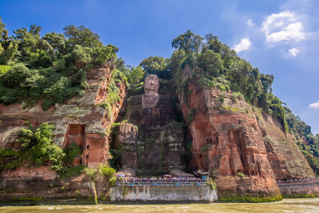 Visita de un Día al Gran Buda de Leshan en Chengdu en Barco