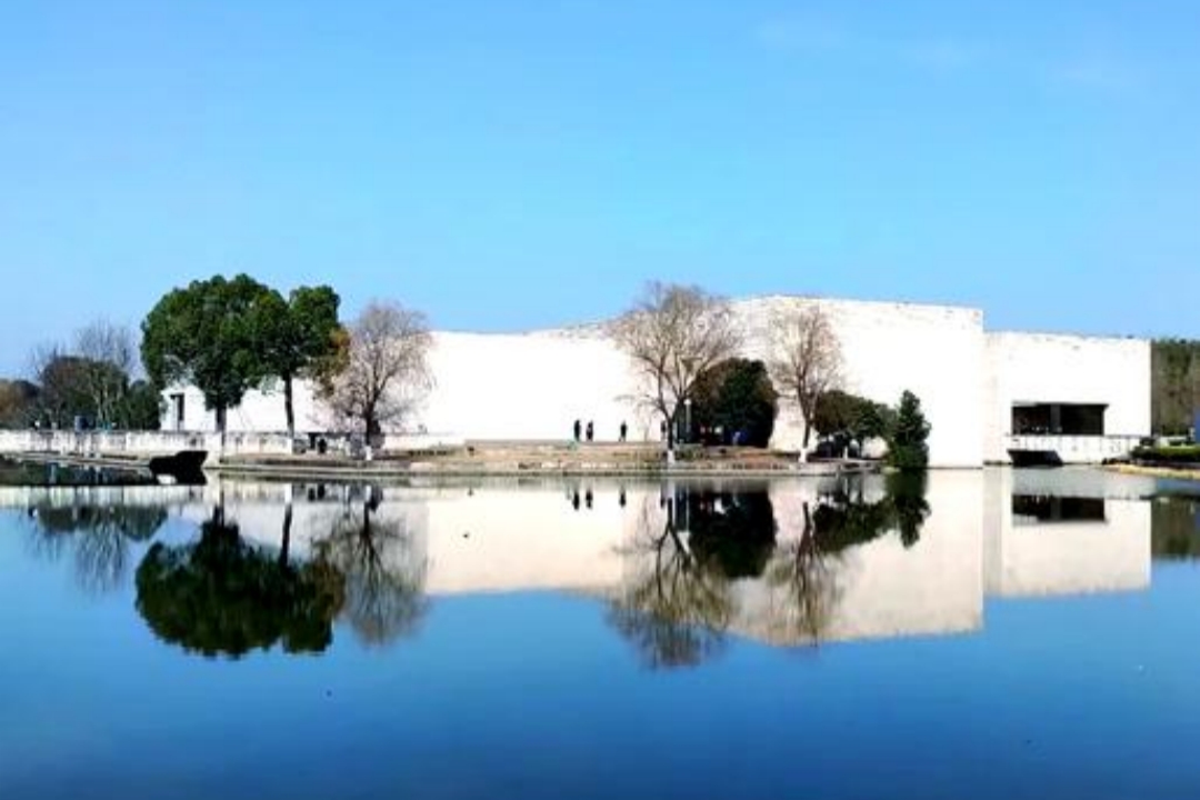 Descubrimiento de la Cultura Neolítica de Hangzhou y Paseo en Barco por los Humedales en 1 Día