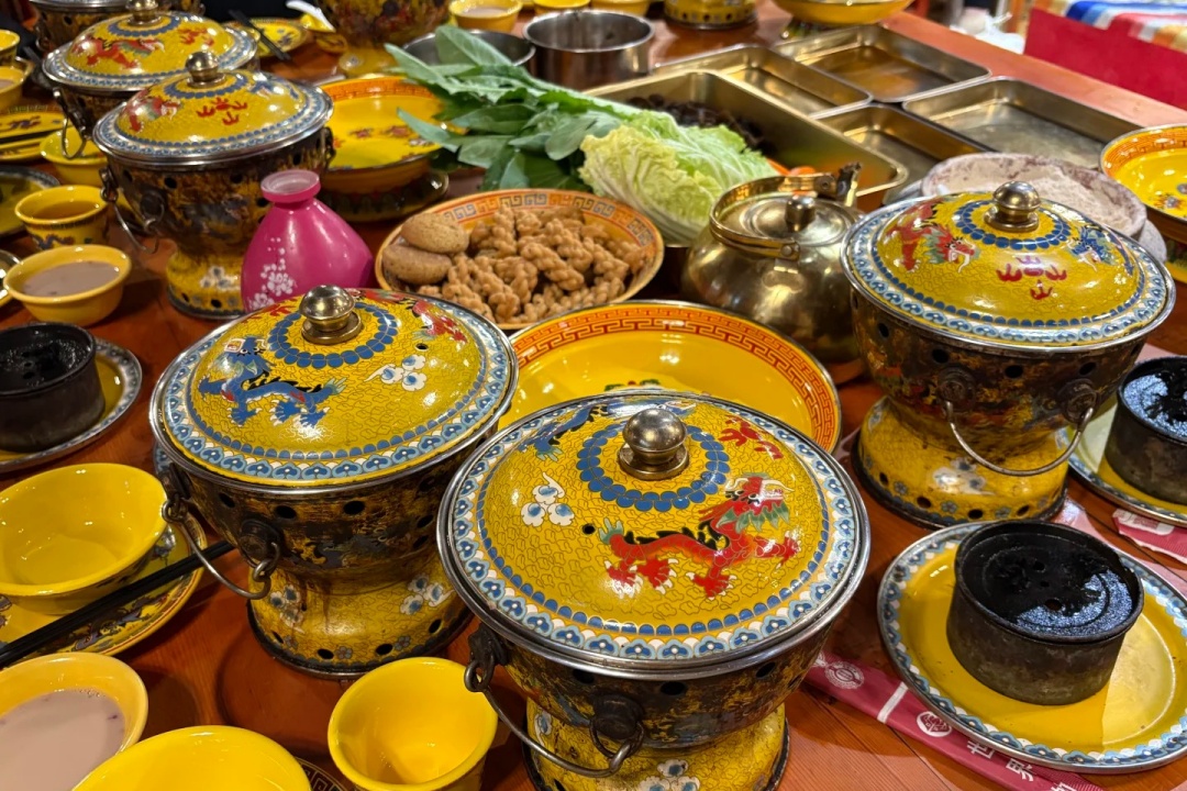 Banquete del Tusi de Zhongdian con Velada Fogonera